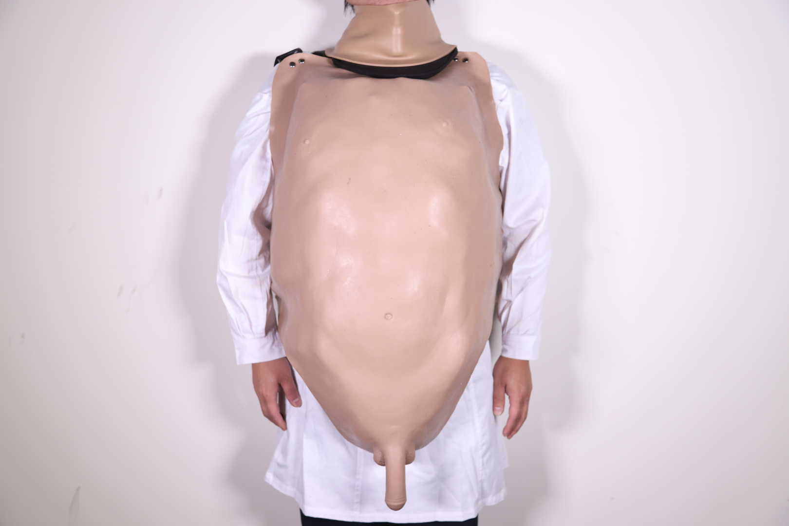 Wearable Thoracoabdominal Surgical Operation Suit